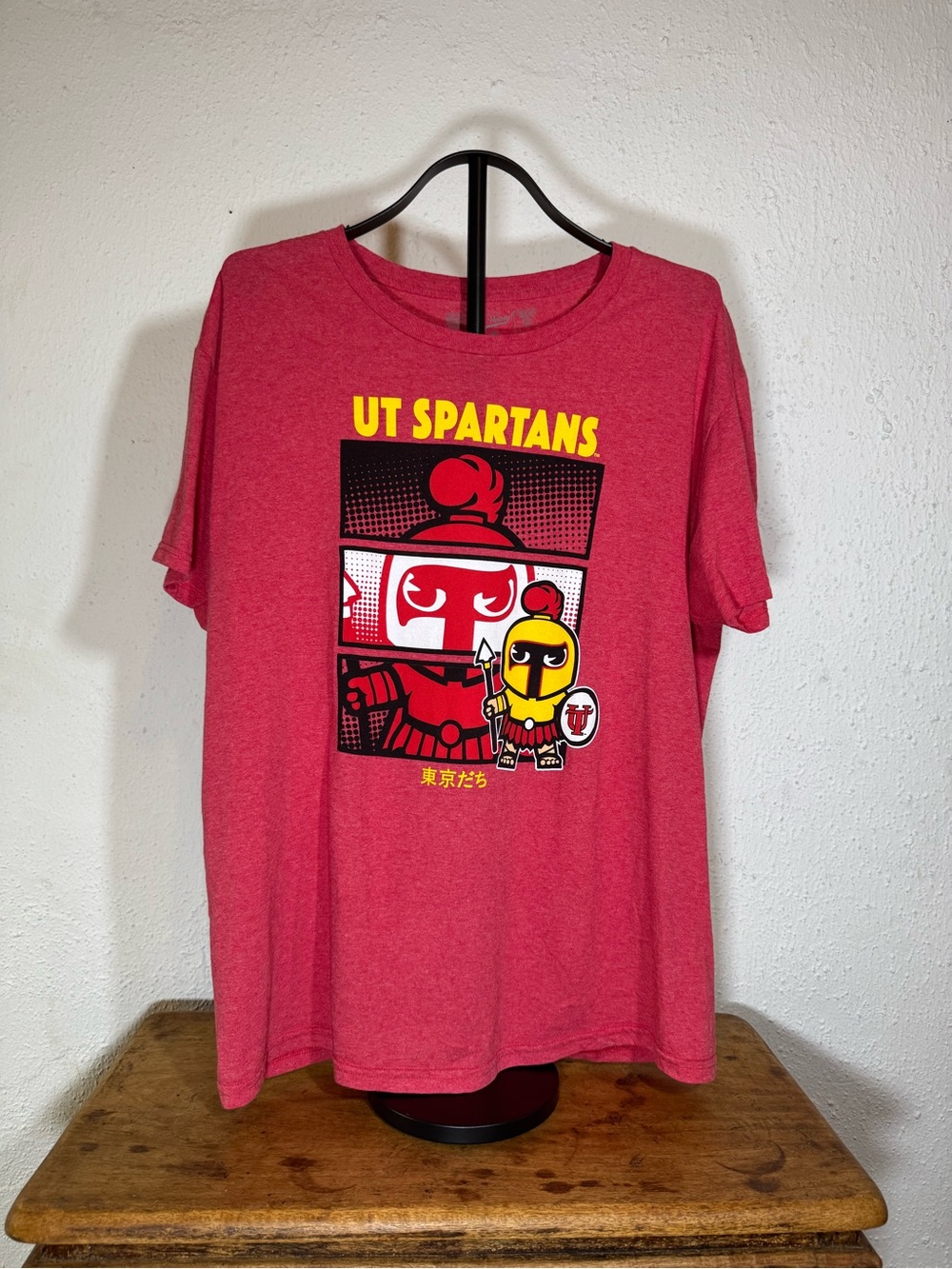 UT Tampa Spartans Tokyodachi Red Graphic Tee Large NWOT SUPER SOFT FABRIC